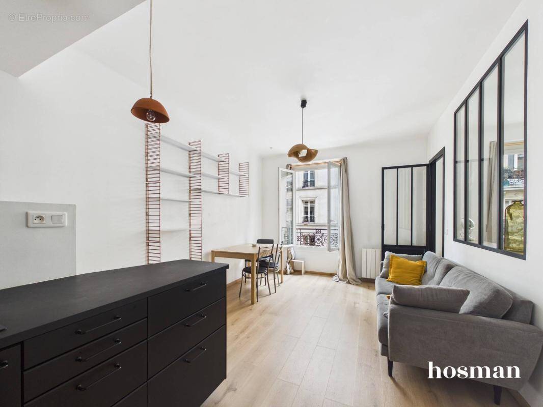 Appartement à PARIS-18E