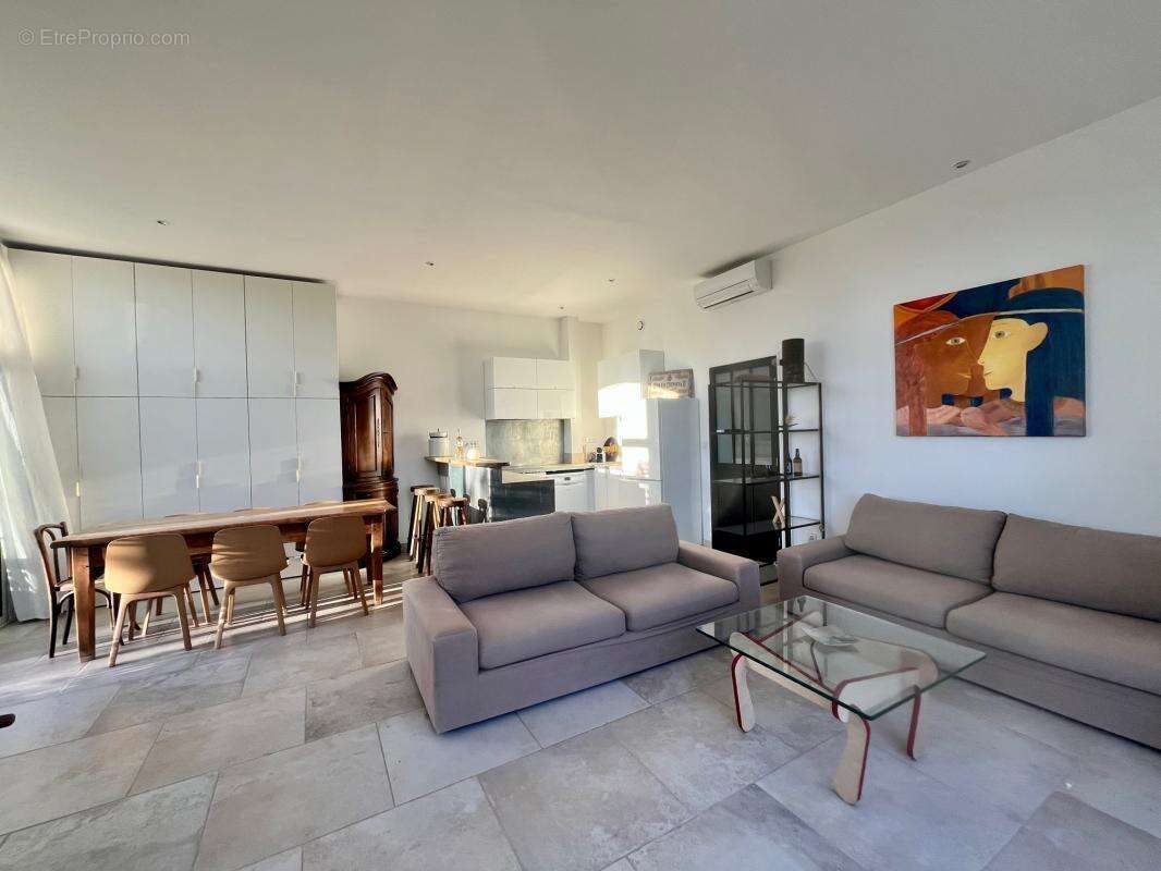 Appartement à LES ISSAMBRES