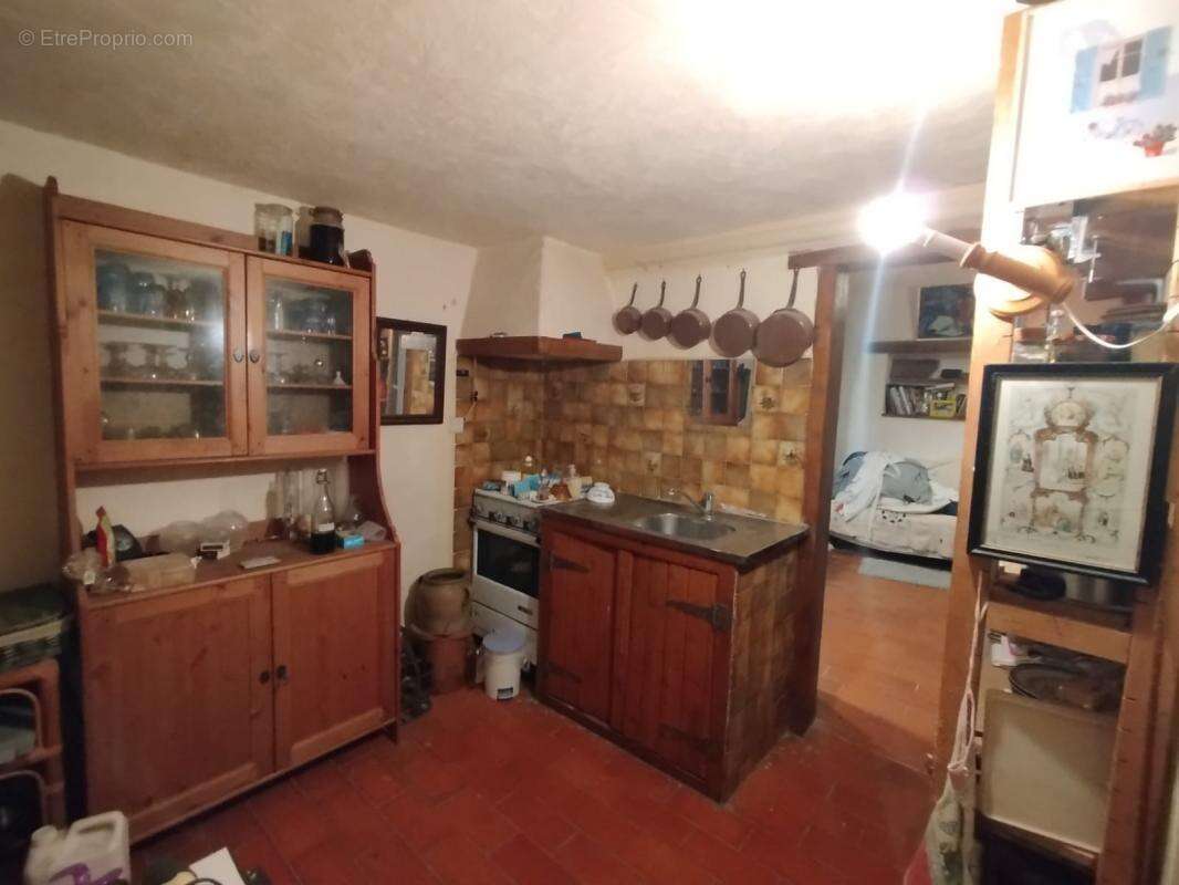 Maison à PUYLAROQUE