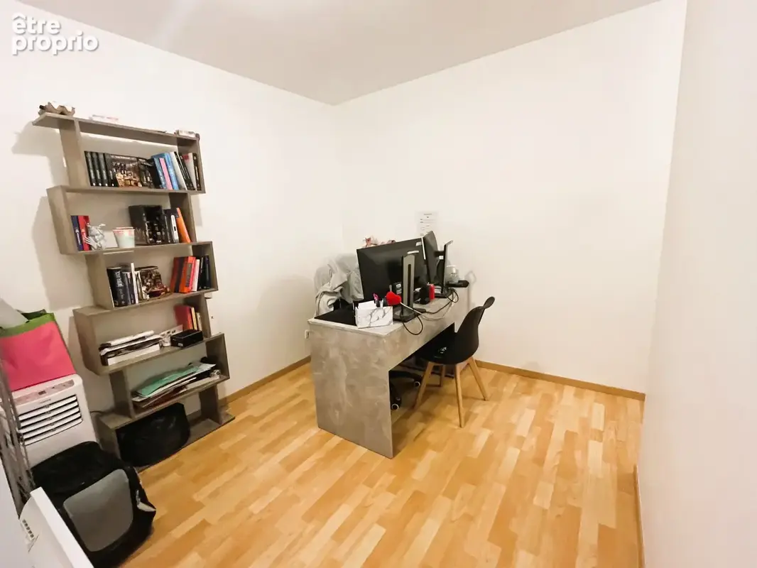 Grand appartement f3 duplex en residence securisee avec balcon et garage box vendu loue - photo 10