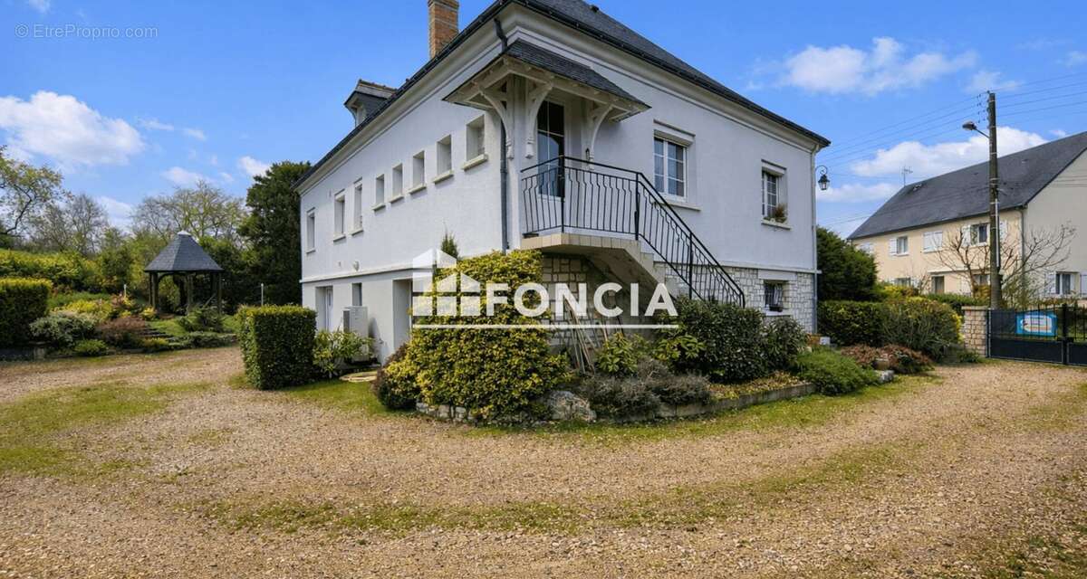 Maison à VERNOU-SUR-BRENNE