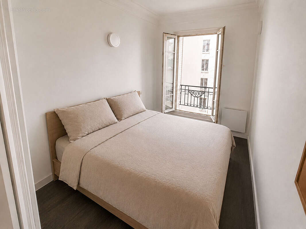 Appartement à LEVALLOIS-PERRET