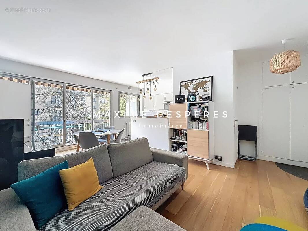 Appartement à NEUILLY-SUR-SEINE