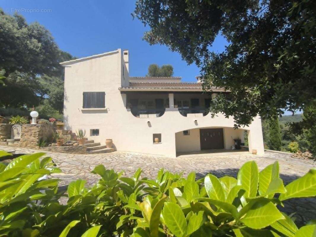Maison à BAGNOLS-SUR-CEZE