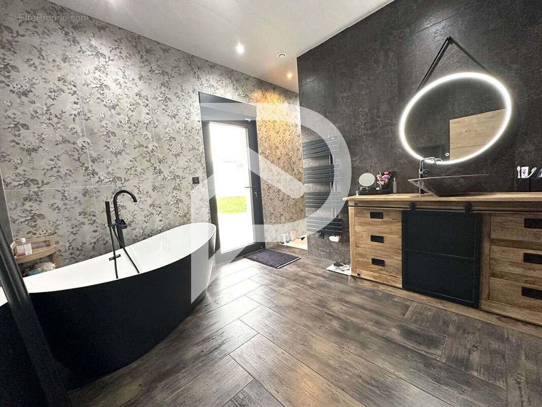 Maison à VENDEGIES-SUR-ECAILLON