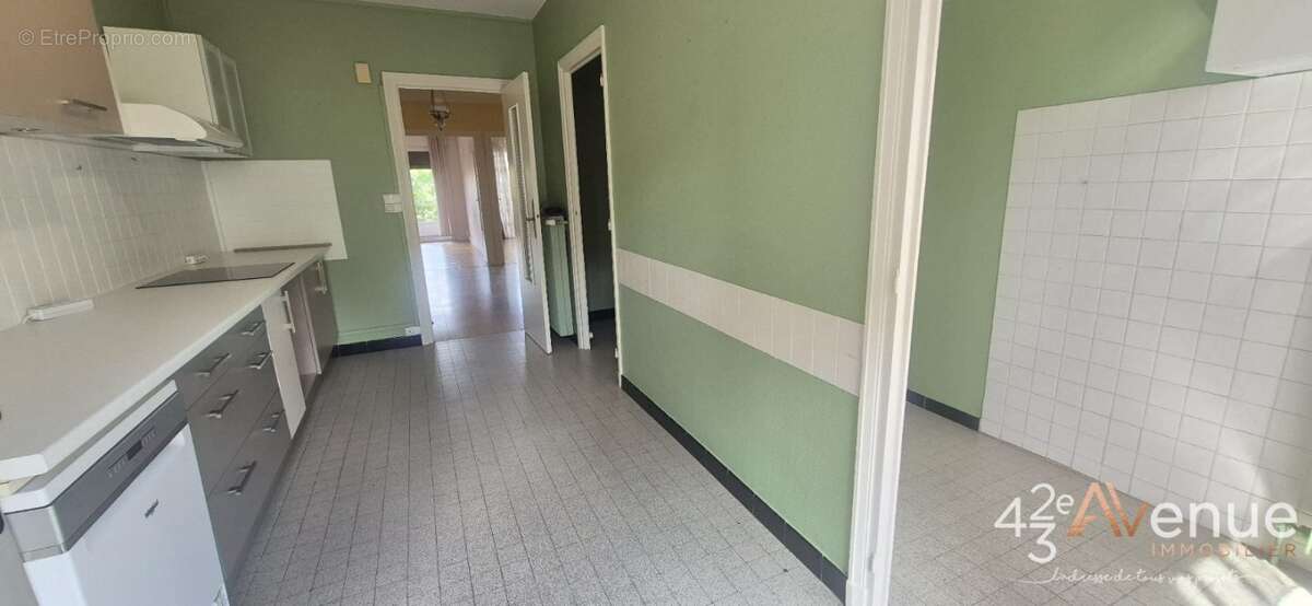 Appartement à SAINT-ETIENNE