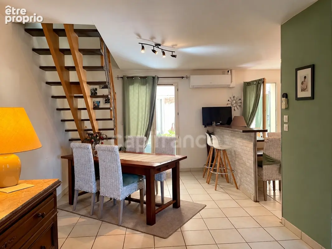 Maison à vendre 6 pièces LA GUERCHE SUR L'AUBOIS (18) - photo 5