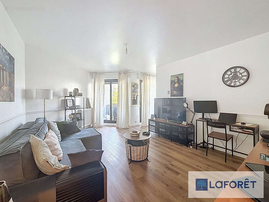 Appartement à LE PLESSIS-TREVISE