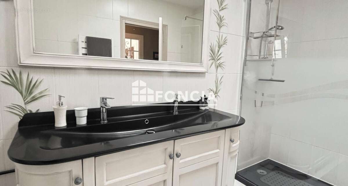 Maison à SALLES-SUR-MER