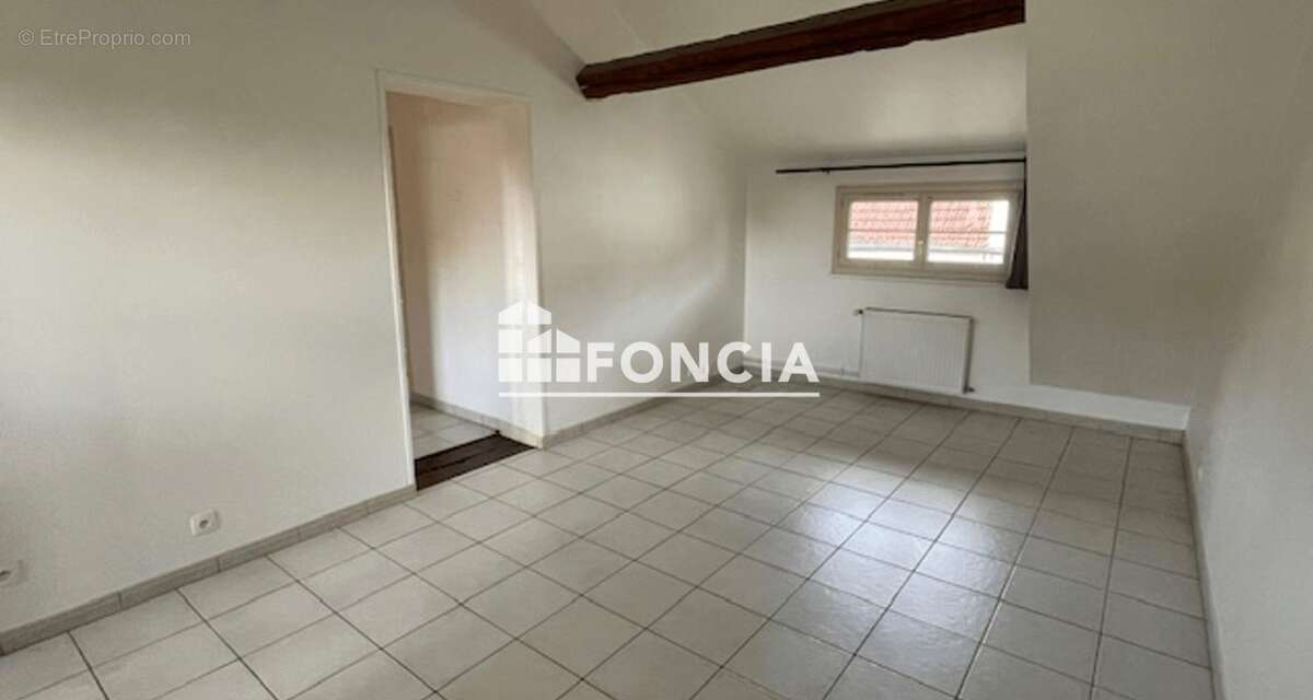 Appartement à ETRECHY