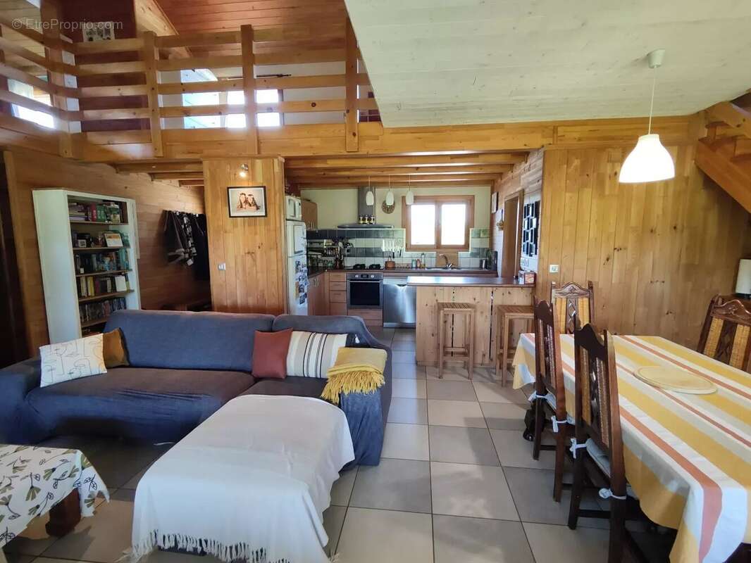 Maison à PEYREHORADE