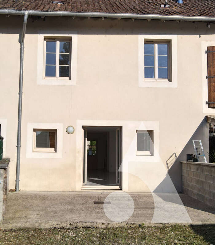 Appartement à CHATENOIS