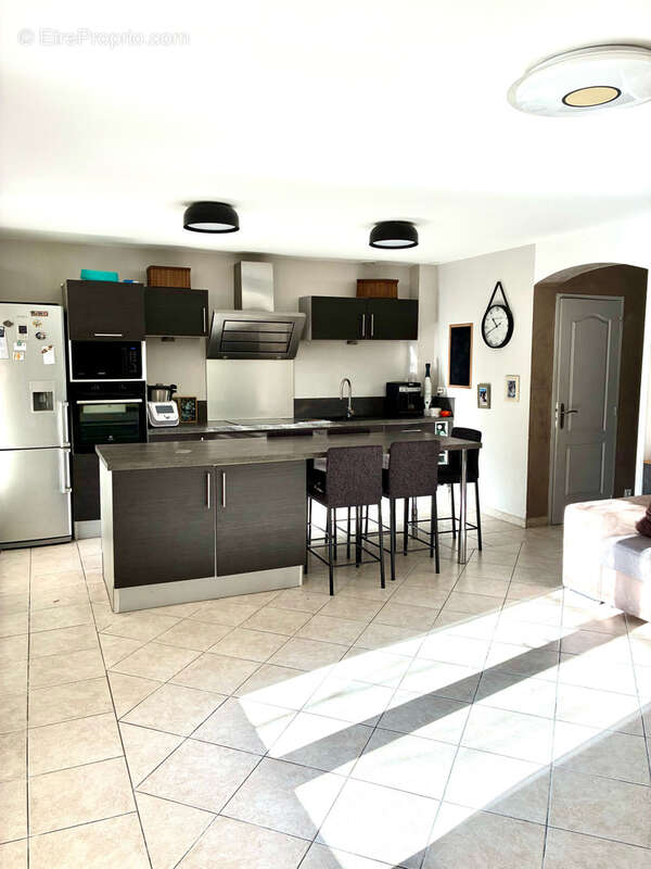 Appartement à MARSEILLE-11E