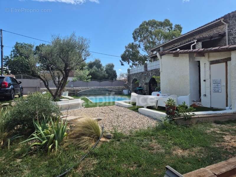 Maison à VEZENOBRES