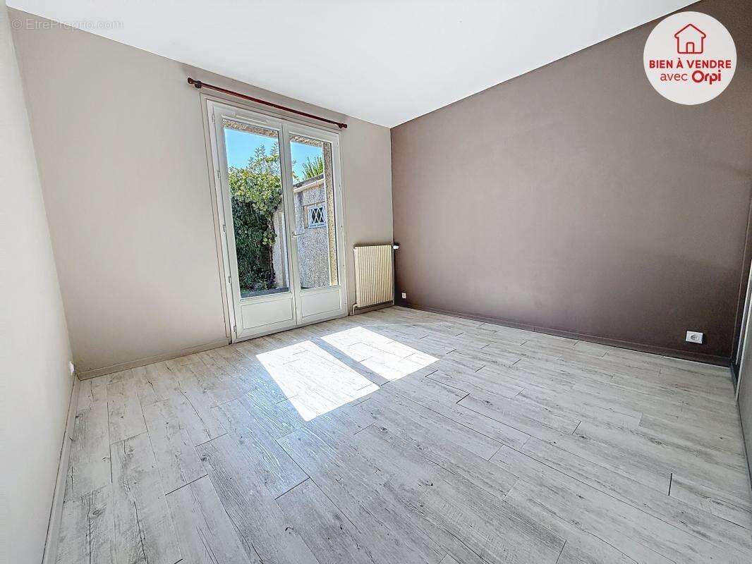 Maison à OINVILLE-SUR-MONTCIENT