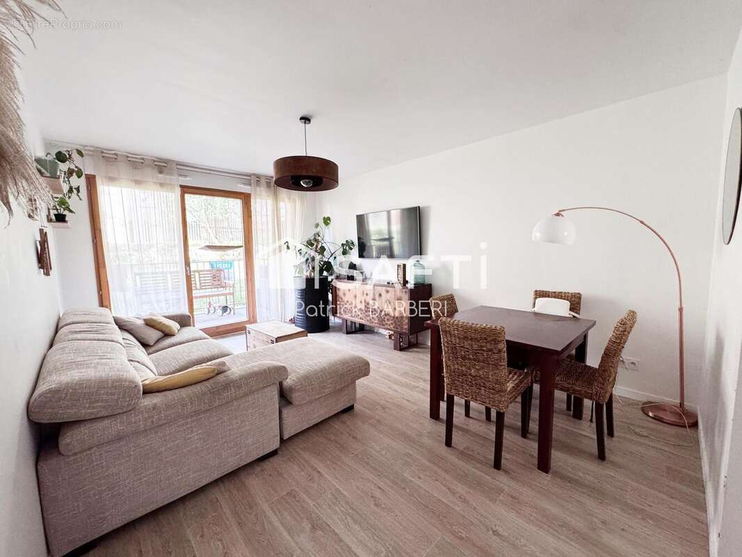 Appartement 56 m² à Menucourt  - photo 2