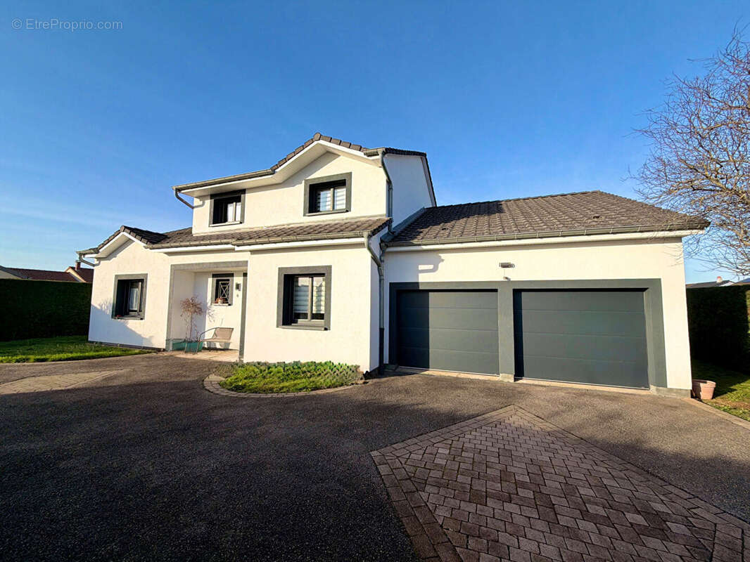 Maison à MONDELANGE