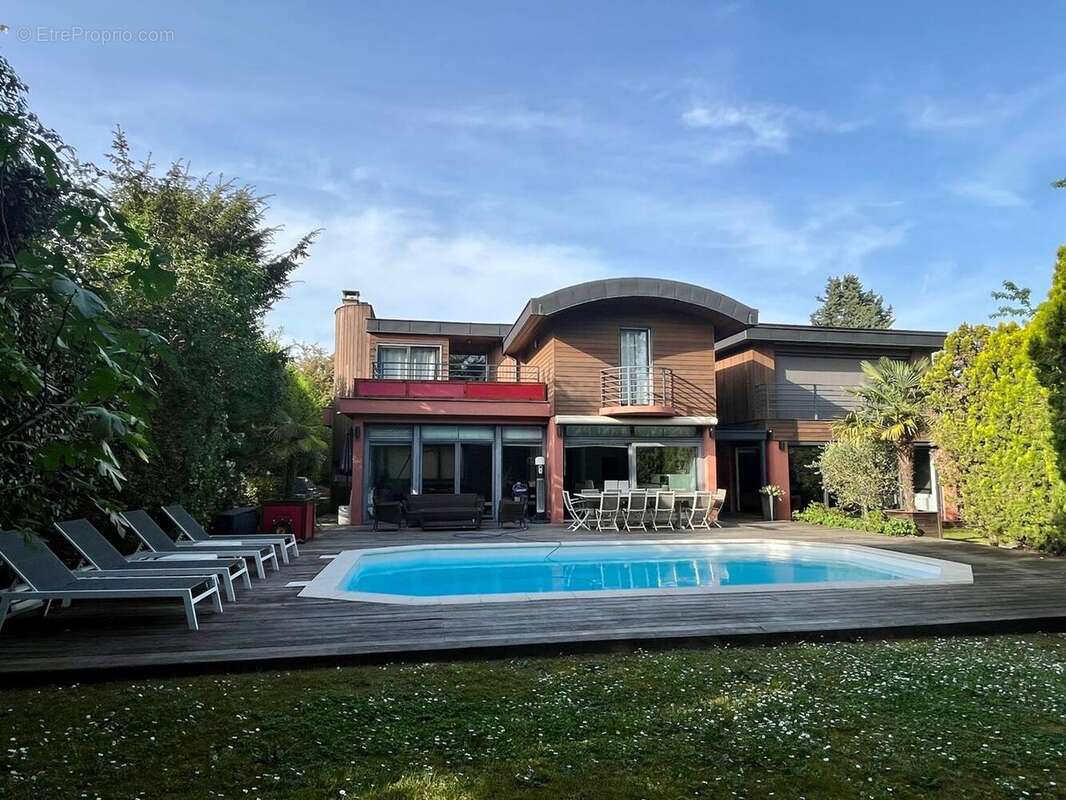 Maison à MONTLIGNON