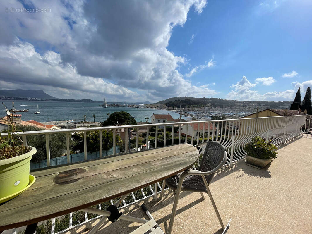 Appartement à SAINT-MANDRIER-SUR-MER