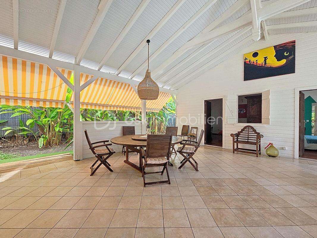 Maison à SAINT-FRANCOIS