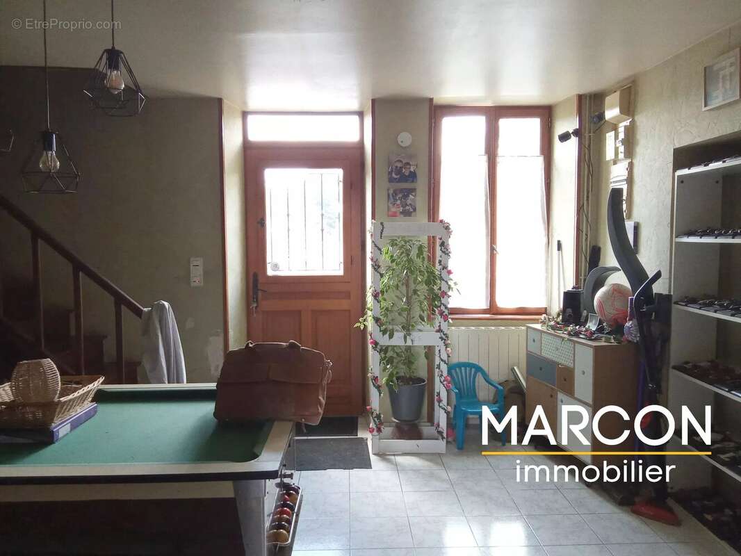 Maison 134 m² à Sainte-Feyre  - photo 4