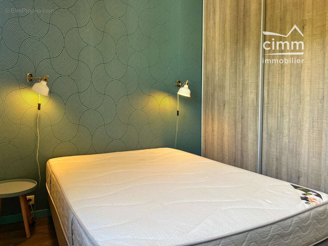 Appartement 63 m² à Fontaine  - photo 8