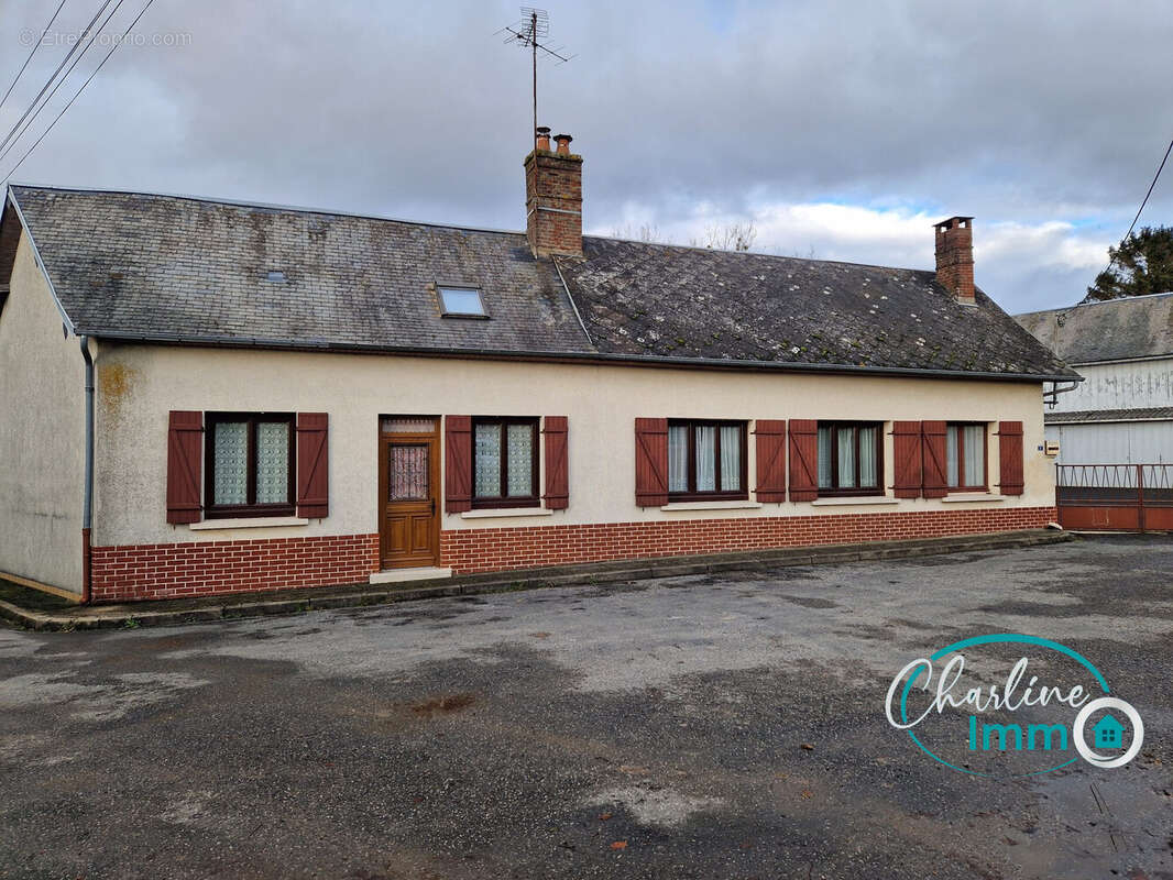 Maison à EPAUMESNIL