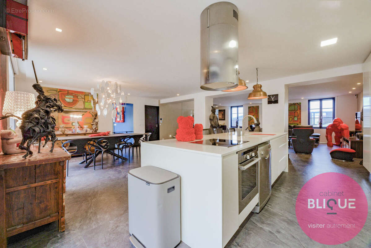 Maison à LAY-SAINT-CHRISTOPHE