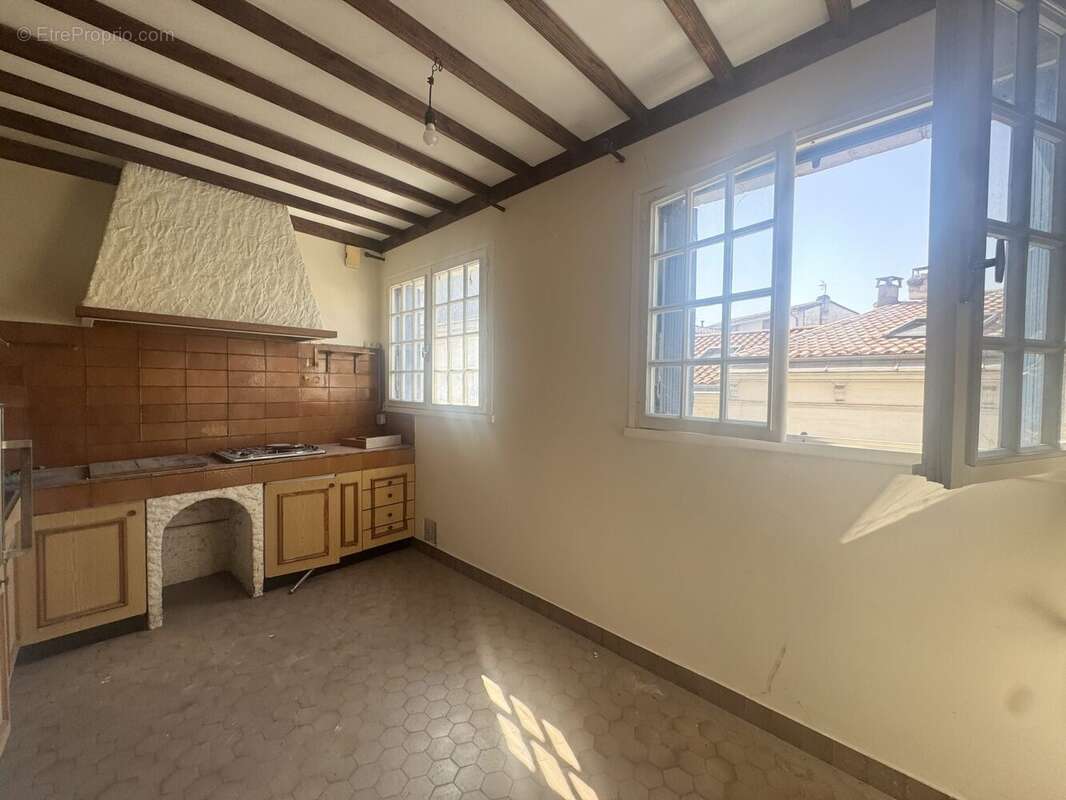 Cuisine 2 - Appartement à BORDEAUX