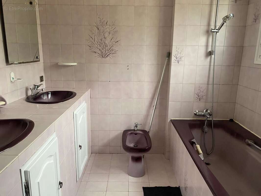 Maison à DREMIL-LAFAGE