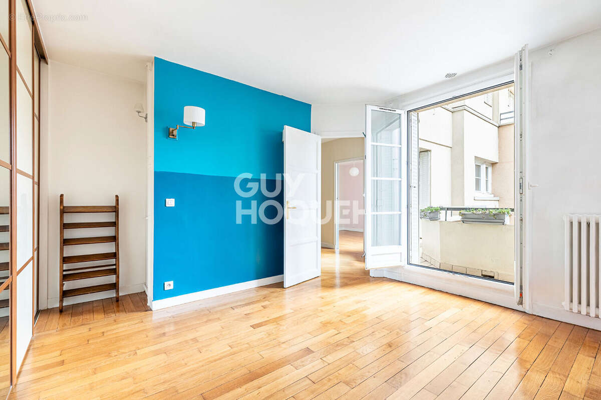 Appartement à ISSY-LES-MOULINEAUX