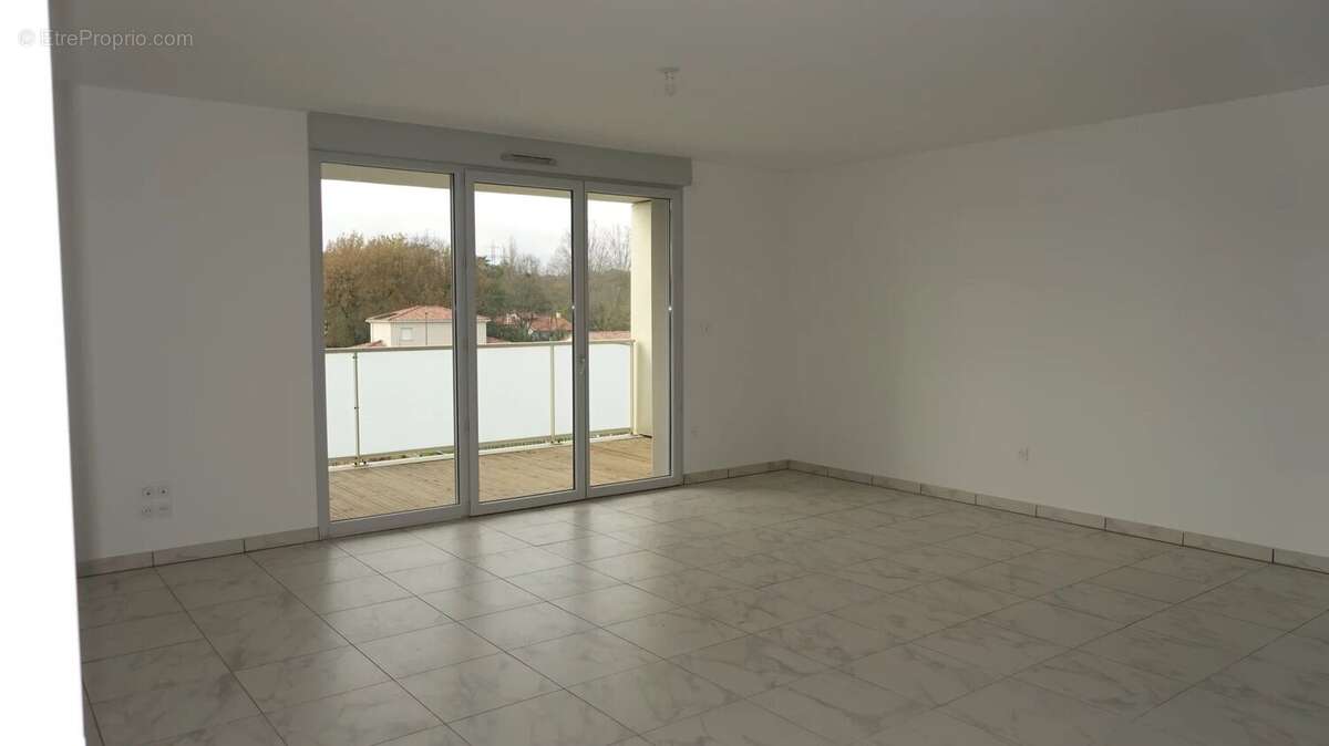 Appartement à AUZEVILLE-TOLOSANE