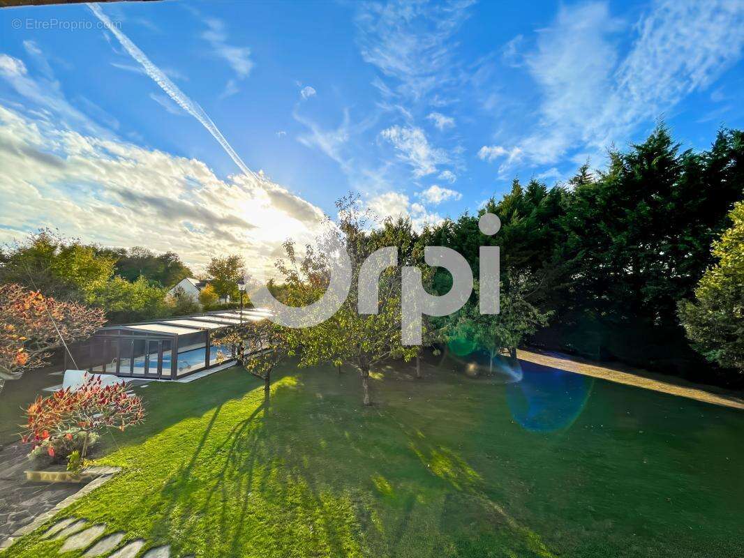 Maison à MARCILLY-LA-CAMPAGNE