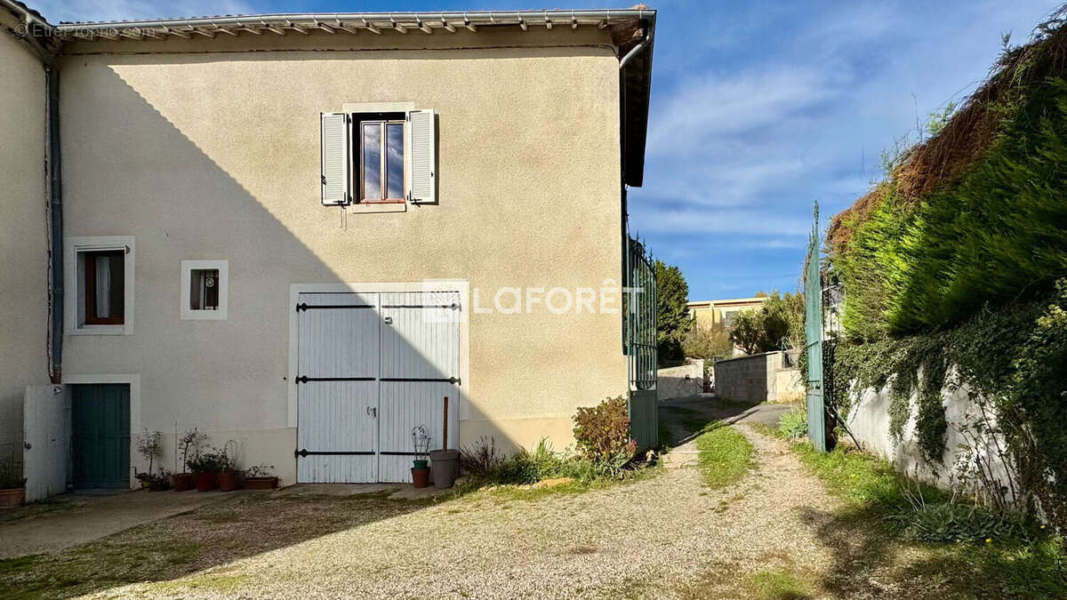 Maison à SOURCIEUX-LES-MINES