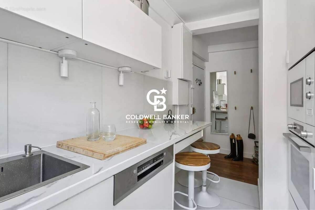 Appartement à PARIS-7E