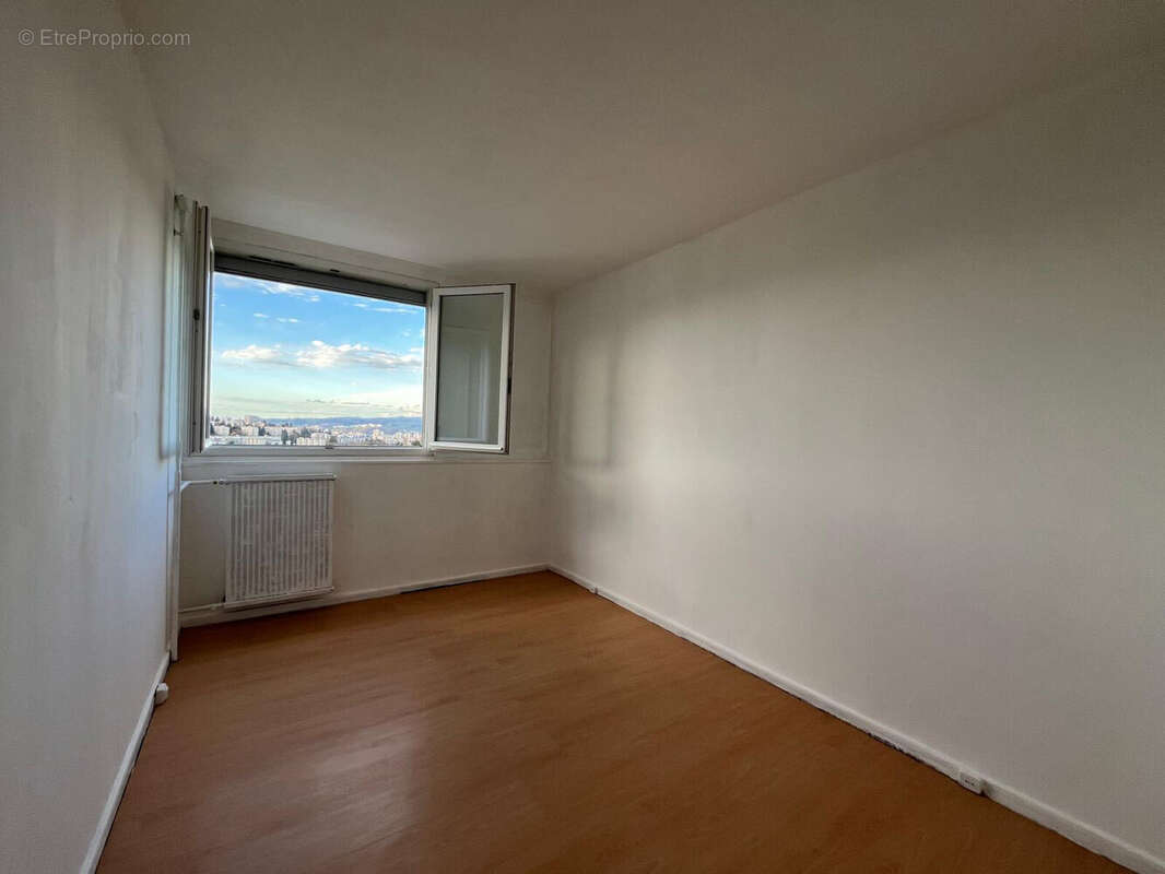 Photo 2 - Appartement à SAINT-ETIENNE