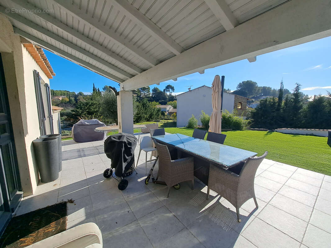 Maison à LE CASTELLET