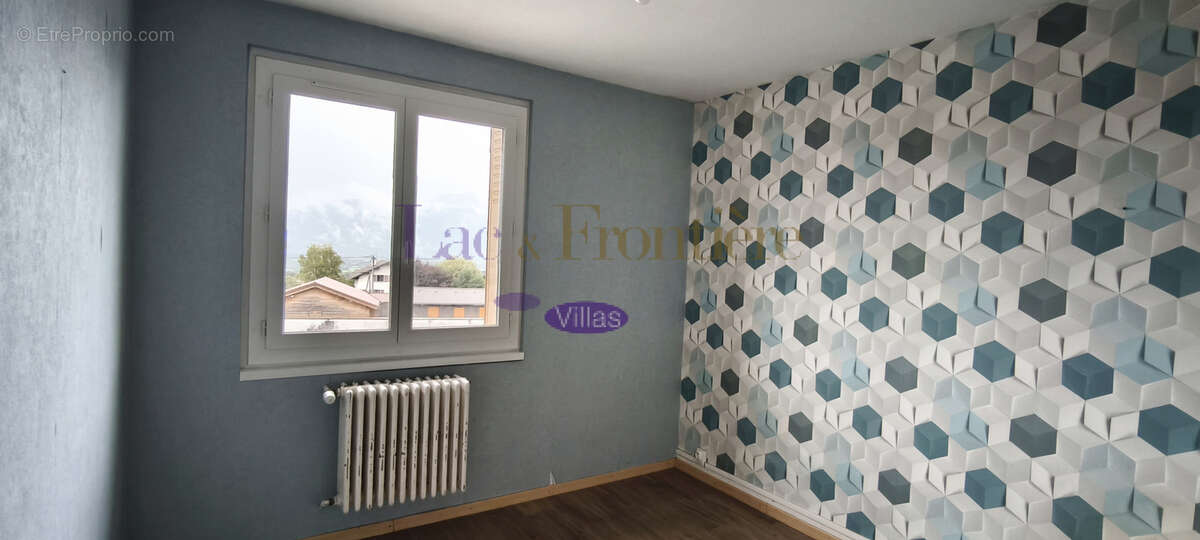 Appartement à LA ROCHE-SUR-FORON