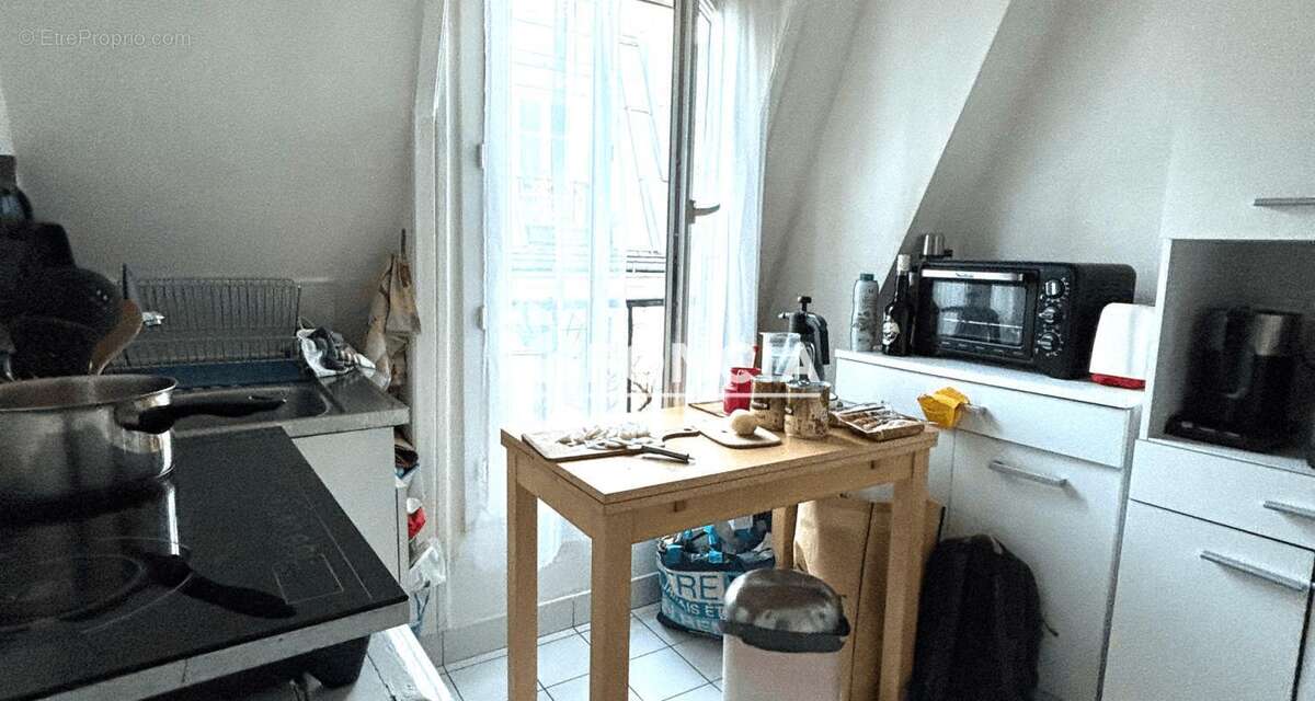 Appartement à PARIS-18E