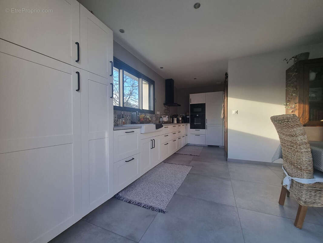 Maison à SAINT-SEBASTIEN-SUR-LOIRE