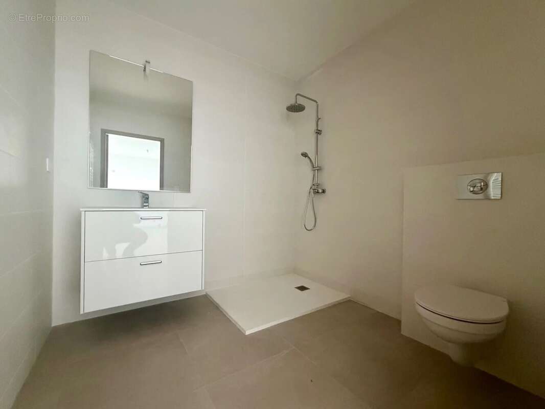 Appartement à SARI-SOLENZARA