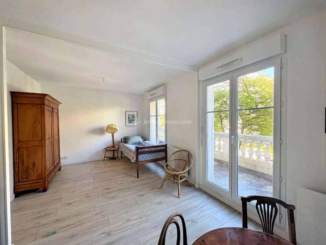 Appartement à SERRIS