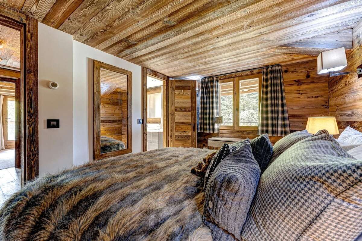 Maison à ARACHES-LA-FRASSE