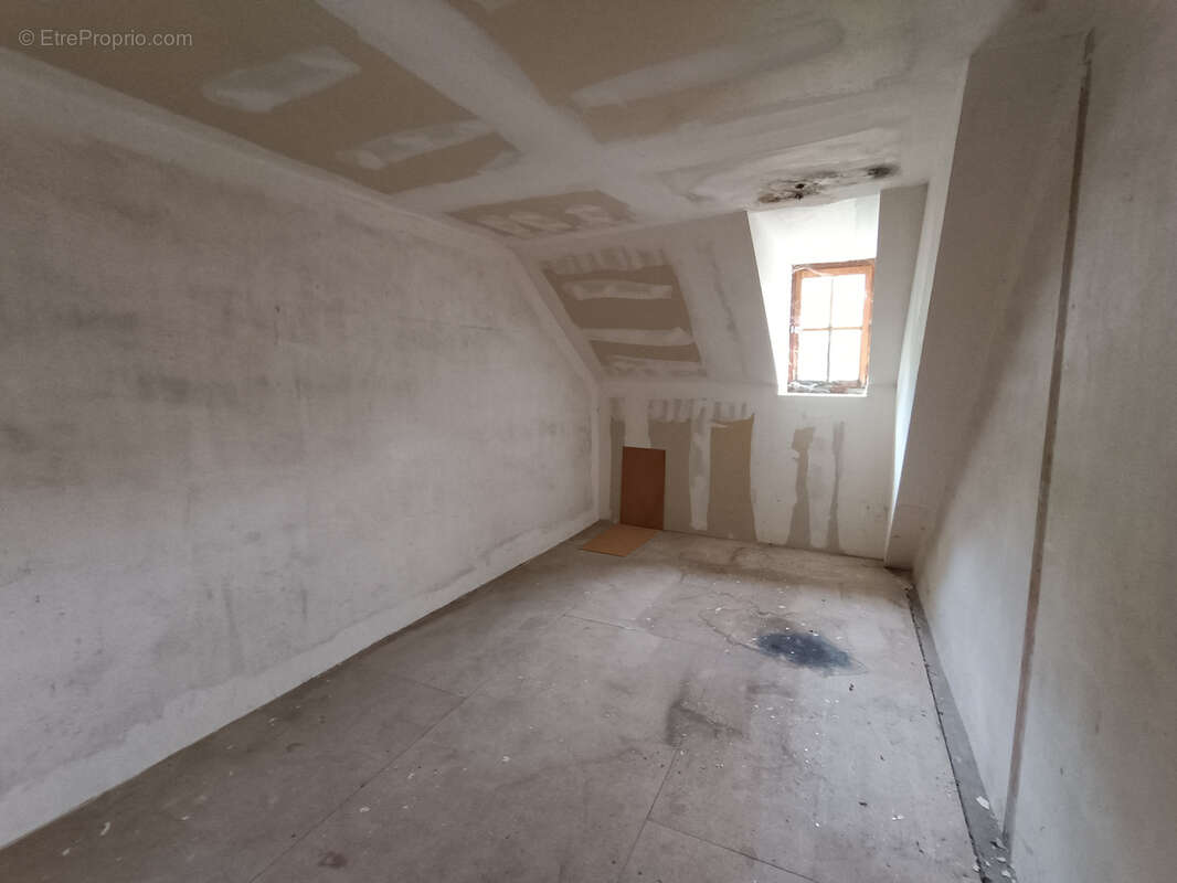 Maison à SANCERGUES