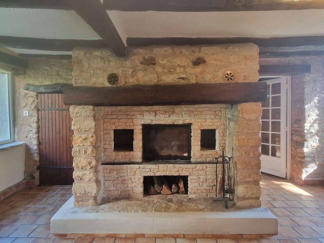 20260225115541 - Maison à LE BUGUE