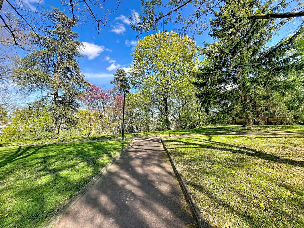 Appartement à LYON-9E