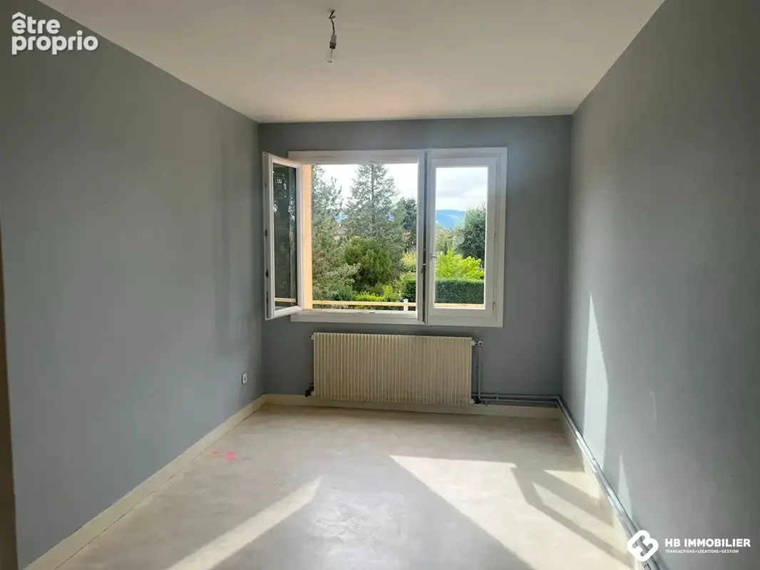 Appartement 5 pièces 3 chambres Riorges - photo 5