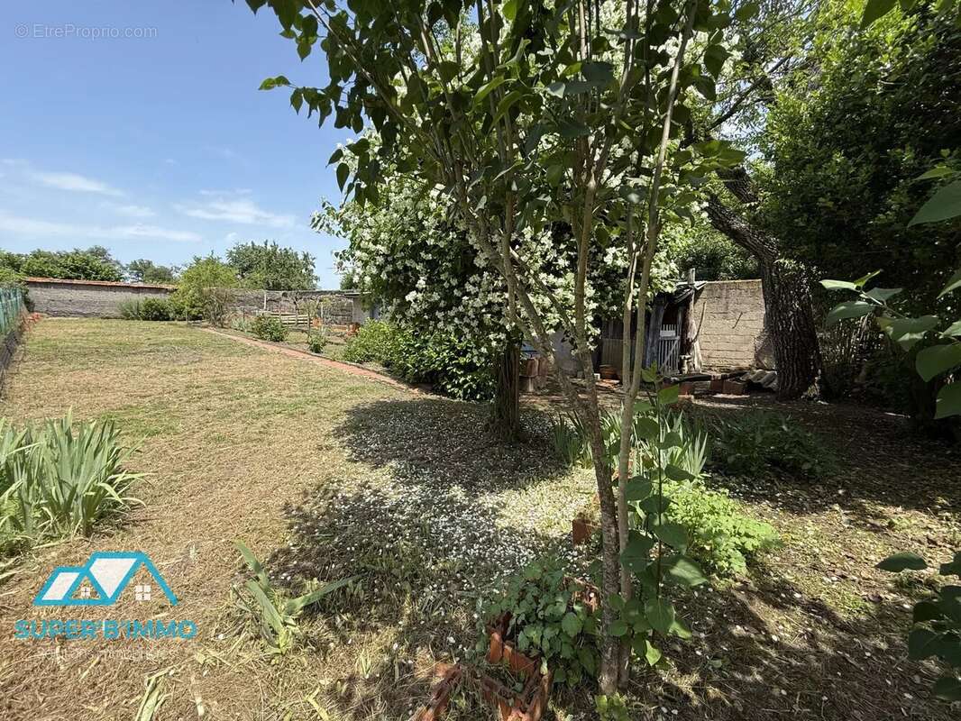 Maison à BOURNONCLE-SAINT-PIERRE