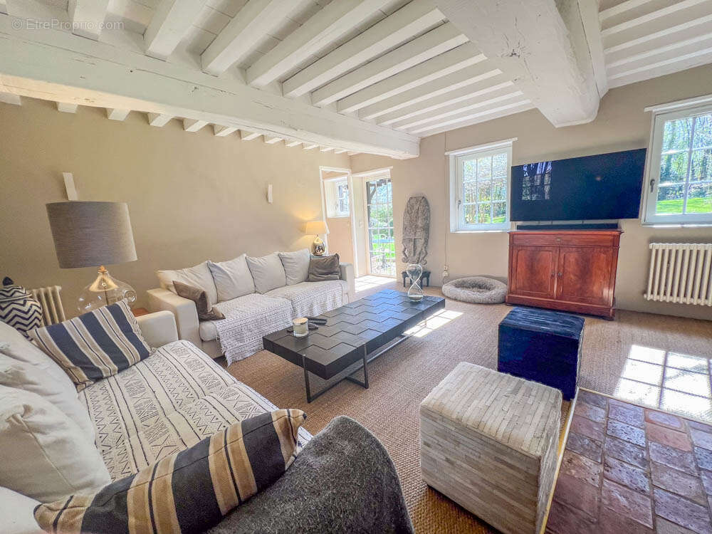 Maison à LE RENOUARD