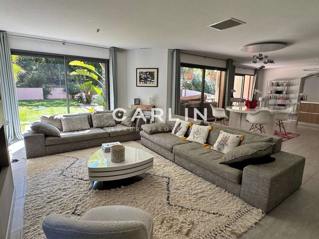 Maison à GASSIN